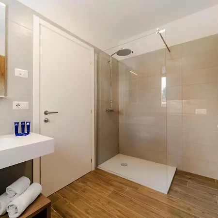 Olivo, Garda Apartment *